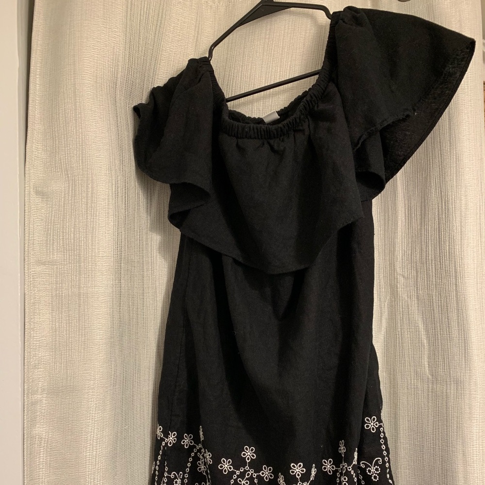 Off shoulder linen dress